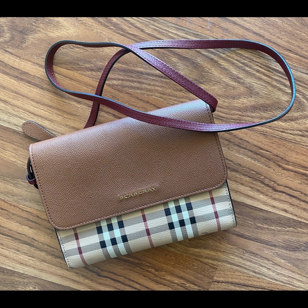 Burberry Hampshire House Check And Leather Crossbody … Gem